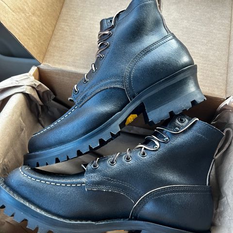 Nicks BuilderPro in Horween Black Waxed Flesh