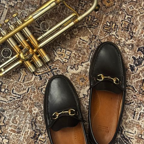 Oak Street Bootmakers Bit Moc in Teacore Black Overdye Horse Rump