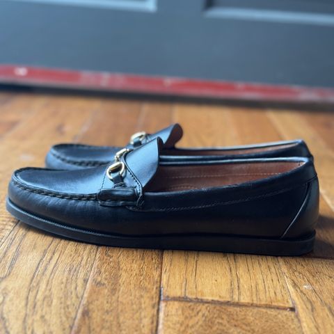 Oak Street Bootmakers Bit Moc in Teacore Black Overdye Horse Rump