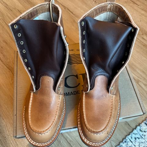 View photo of Nicks MTO in Horween Natural Dublin