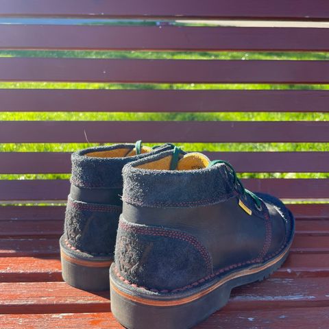Jim Green Turbo Vellie in Black Full Grain