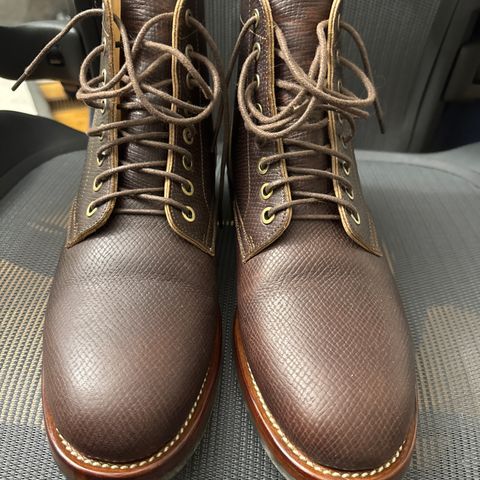 Briselblack The Catcher in Horween Saddle Brown Hatch Grain