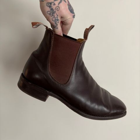 View photo of R.M. Williams Comfort Craftsman Boot in Chestnut Yearling