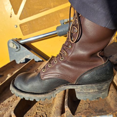 Frank's The Patriot in Black Roughout Work Leather & Seidel Walnut Oil Tan