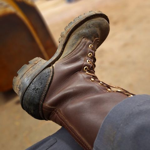 Frank's The Patriot in Black Roughout Work Leather & Seidel Walnut Oil Tan