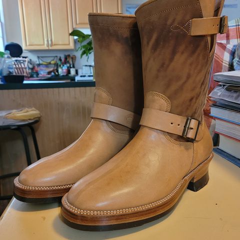 Fortis Tapak 2.0 Engineer Boots in Maryam 1071 Rovescio Sego Horsebutt
