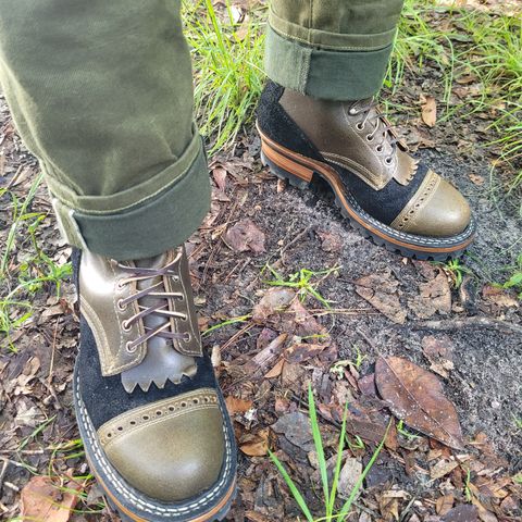 White's Bounty Hunter in Horween Olive Waxed Flesh & Seidel Black Oil Tan Roughout