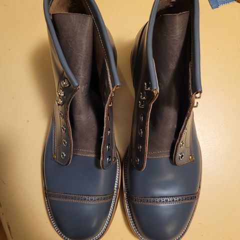 Iron Boots The Chosen One in Maryam Grigio Shell Cordovan