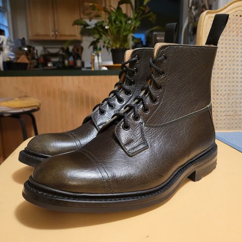 Tricker's Grassmere Country Boot in C.F. Stead Moss Kudu
