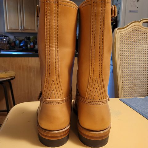 Wesco Mister Lou in Maryam Natural Horsebutt