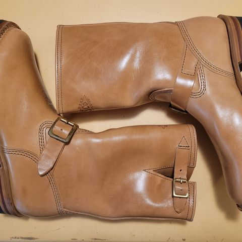 Wesco Mister Lou in Maryam Natural Horsebutt
