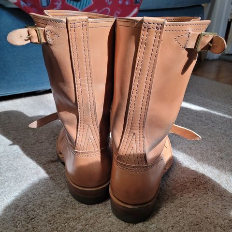 Wesco Mister Lou in Maryam Natural Horsebutt