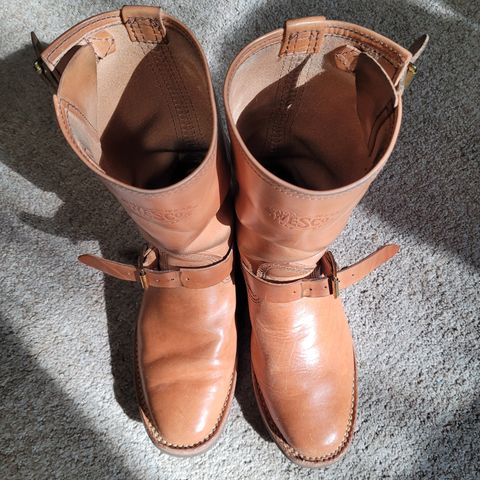 Wesco Mister Lou in Maryam Natural Horsebutt