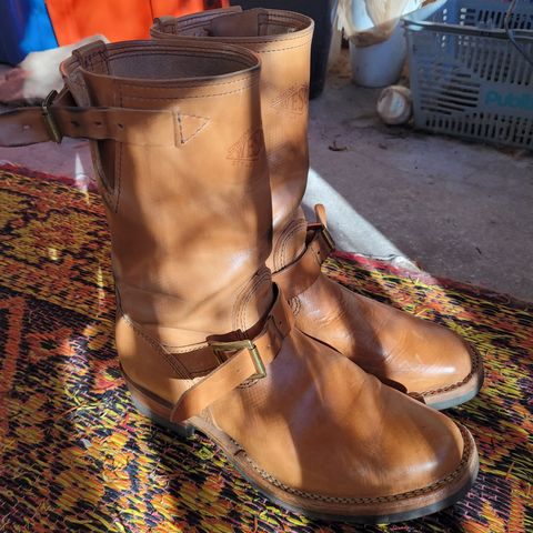 Wesco Mister Lou in Maryam Natural Horsebutt