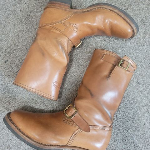 Wesco Mister Lou in Maryam Natural Horsebutt