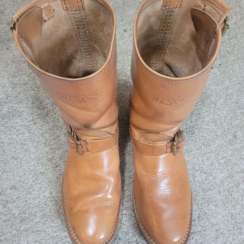 Wesco Mister Lou in Maryam Natural Horsebutt