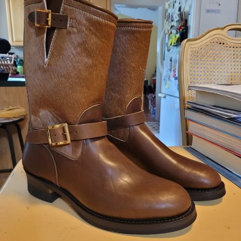 Attractions BILTBUCK Lot 444 in Brown Italian Horsebutt & Brown Hair-on-hide Horsehide