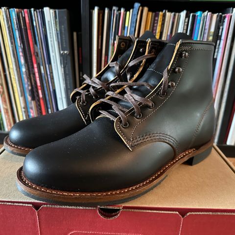 Red Wing Beckman Flatbox in S.B. Foot Black Klondike
