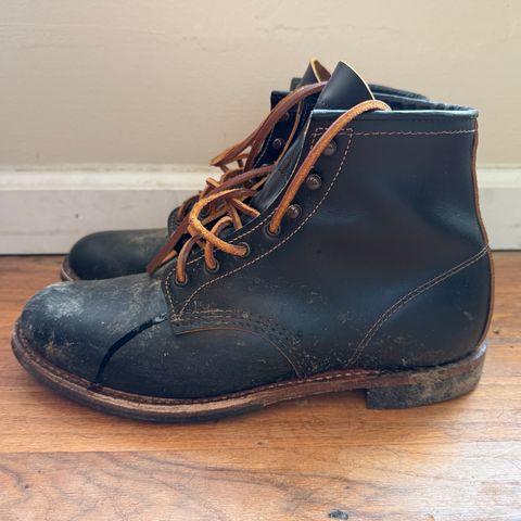 Red Wing Beckman Flatbox in S.B. Foot Black Klondike