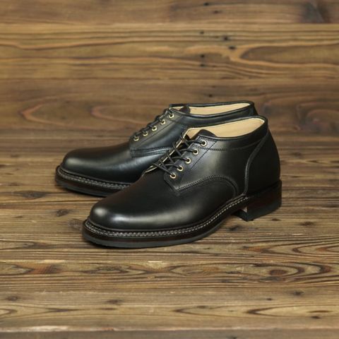 Sagara Bedrock in Indonesian Black Pull up