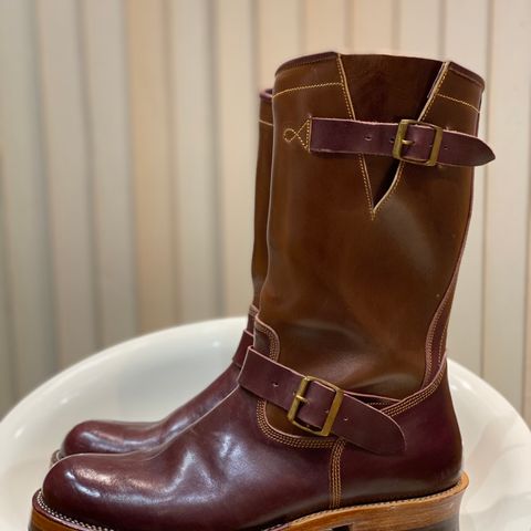 Fortis Tapak 1.0 Engineer boots in Maryam Toscanello TPR Horsebutt & Maryam Burgundy TPR Horsebutt