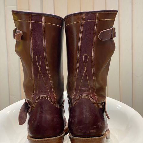 Fortis Tapak 1.0 Engineer boots in Maryam Toscanello TPR Horsebutt & Maryam Burgundy TPR Horsebutt