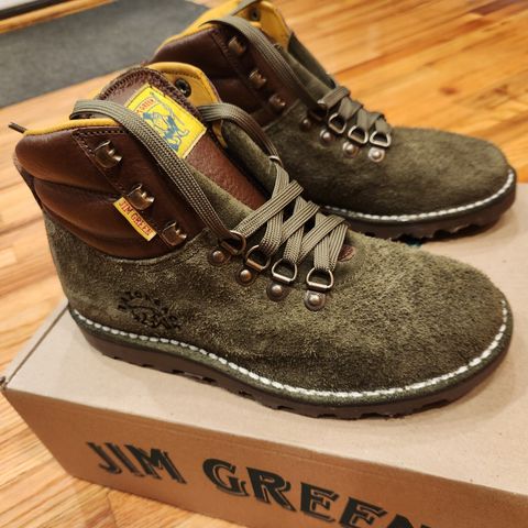 Jim Green Razorback in Jim Green / Houston Green Roughout & African Buffalo Skin