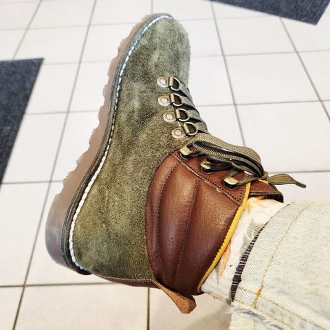 Jim Green Razorback in Jim Green / Houston Green Roughout & African Buffalo Skin