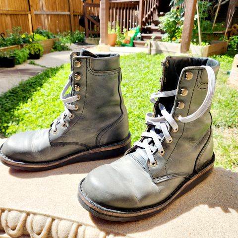 Jim Green AR8 in Rambler Nubuck