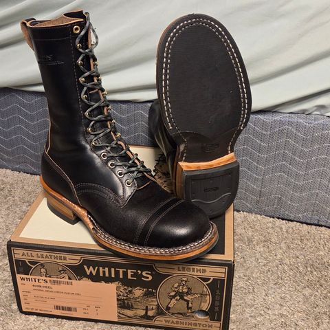 White's Smokejumper in Horween Black Chromexcel & Horween Black Waxed Flesh
