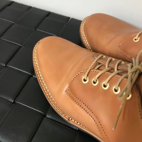 Truman Derby in Horween Unglazed Natural Shell Cordovan