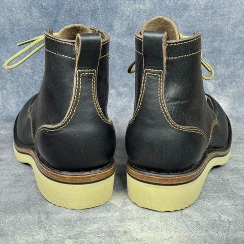 BHHB Pull-Top Moc in Horween Tumbled Black Chromexcel