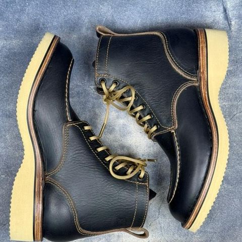 BHHB Pull-Top Moc in Horween Tumbled Black Chromexcel