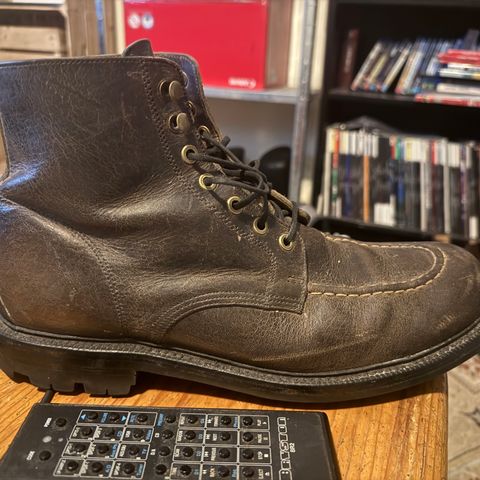 Grant Stone Brass Boot in Black Waxed Deer