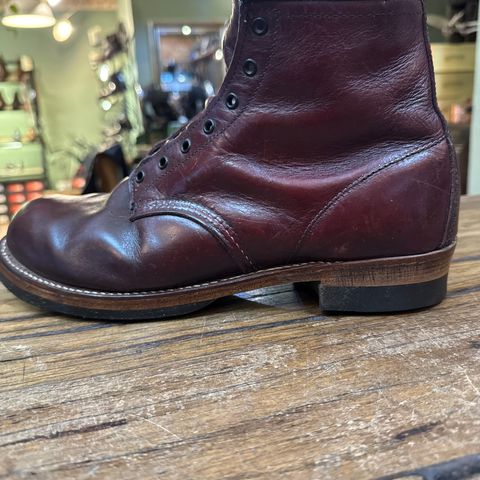 Red Wing Beckman in S.B. Foot Black Cherry Featherstone