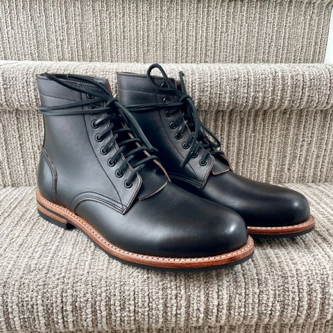 Oak Street Bootmakers Trench Boot in Horween Black Chromexcel