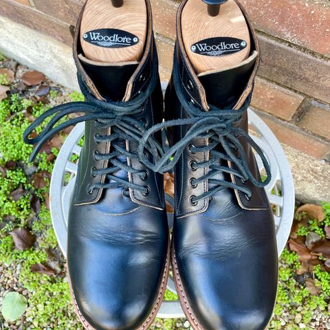 Oak Street Bootmakers Trench Boot in Horween Black Chromexcel