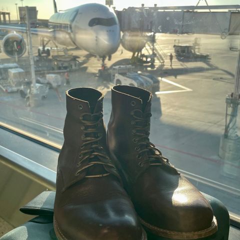 Oak Street Bootmakers Trench Boot in Seidel Light Brown Mustang