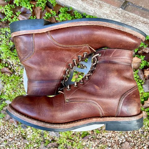 Oak Street Bootmakers Trench Boot in Seidel Light Brown Mustang