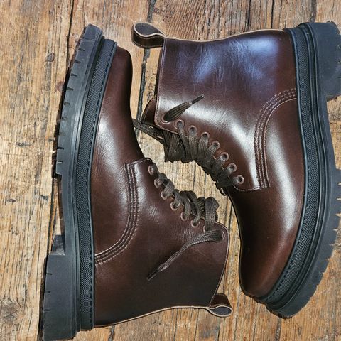 GORAL Sharman in Horween Brown Chromexcel