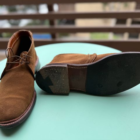 Alden 2-Eyelet Chukka in Snuff Suede