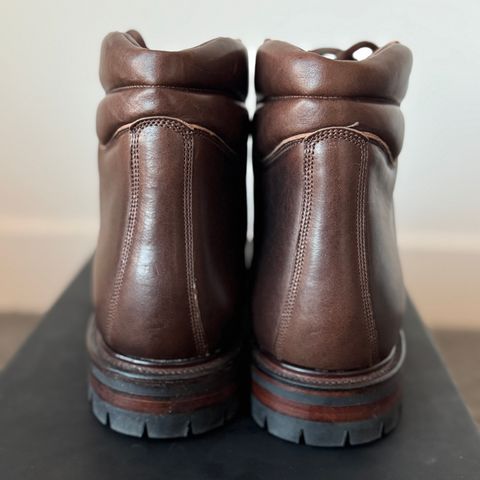 Viberg Pachena Bay in C.F. Stead Husk Oiled Culatta