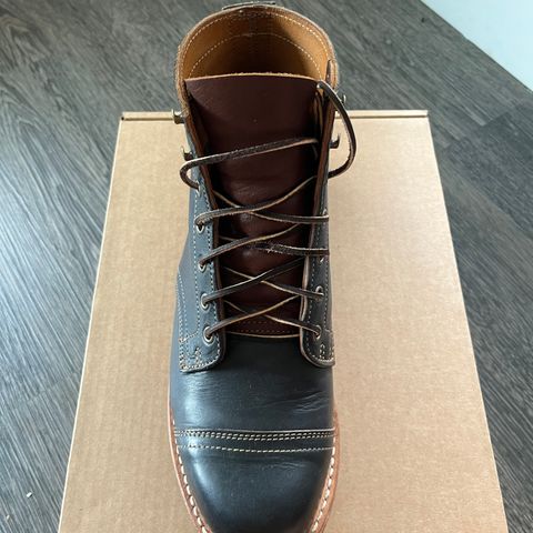Truman Service Boot in Navy Horse Rump
