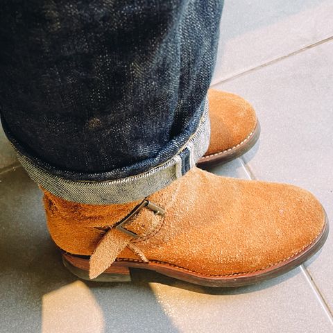 View photo of Lone Wolf LW 00300 in Veg Tan Cowhide Roughout