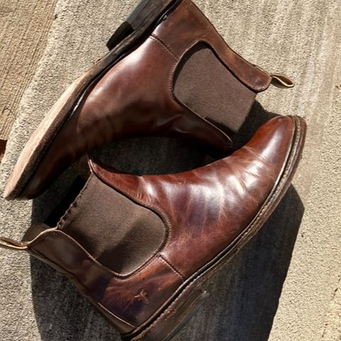 FRYE James Chelsea in Unknown Leather