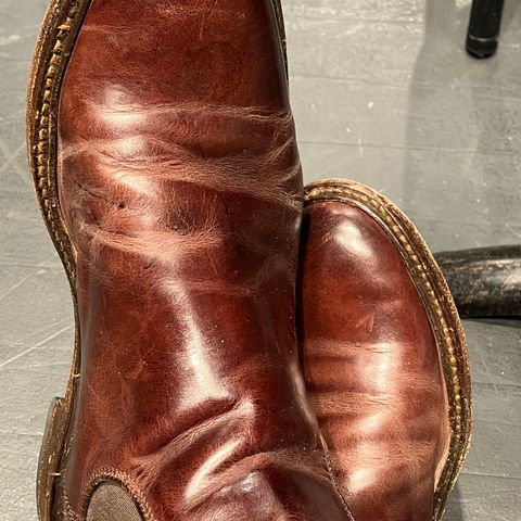 FRYE James Chelsea in Unknown Leather