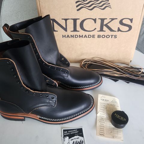 Nicks x Parkhurst V3 in Wickett & Craig Black Oiled Latigo