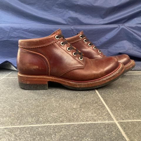 Quan Shoemaker Custom Model in Maryam Burgandy TPR