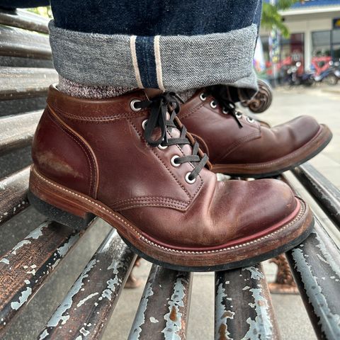 Quan Shoemaker Custom Model in Maryam Burgandy TPR