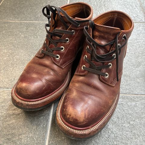 Quan Shoemaker Custom Model in Maryam Burgandy TPR